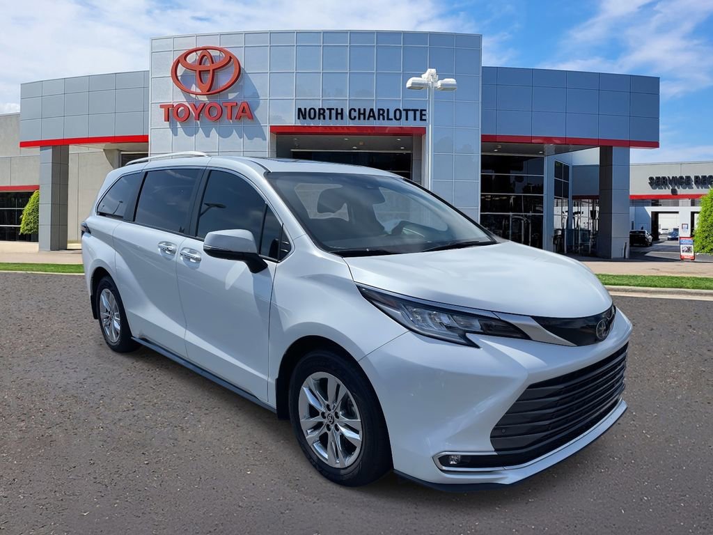 Used 2023 Toyota Sienna Limited