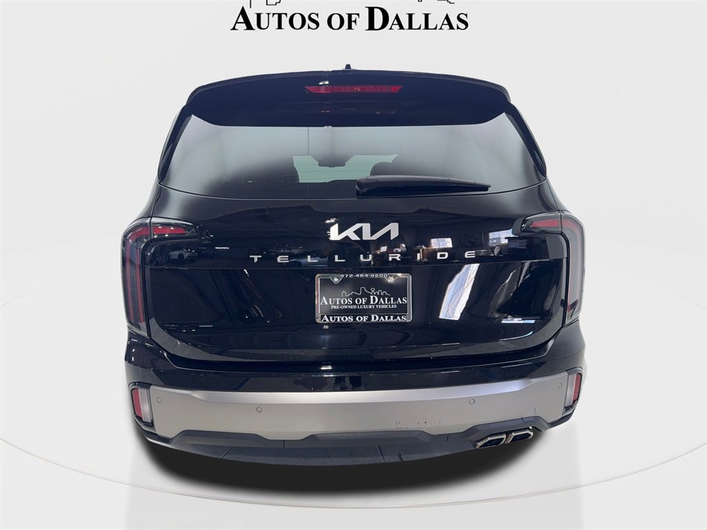 Used 2025 Kia Telluride EX w/ EX Captain's Chair Package image 7