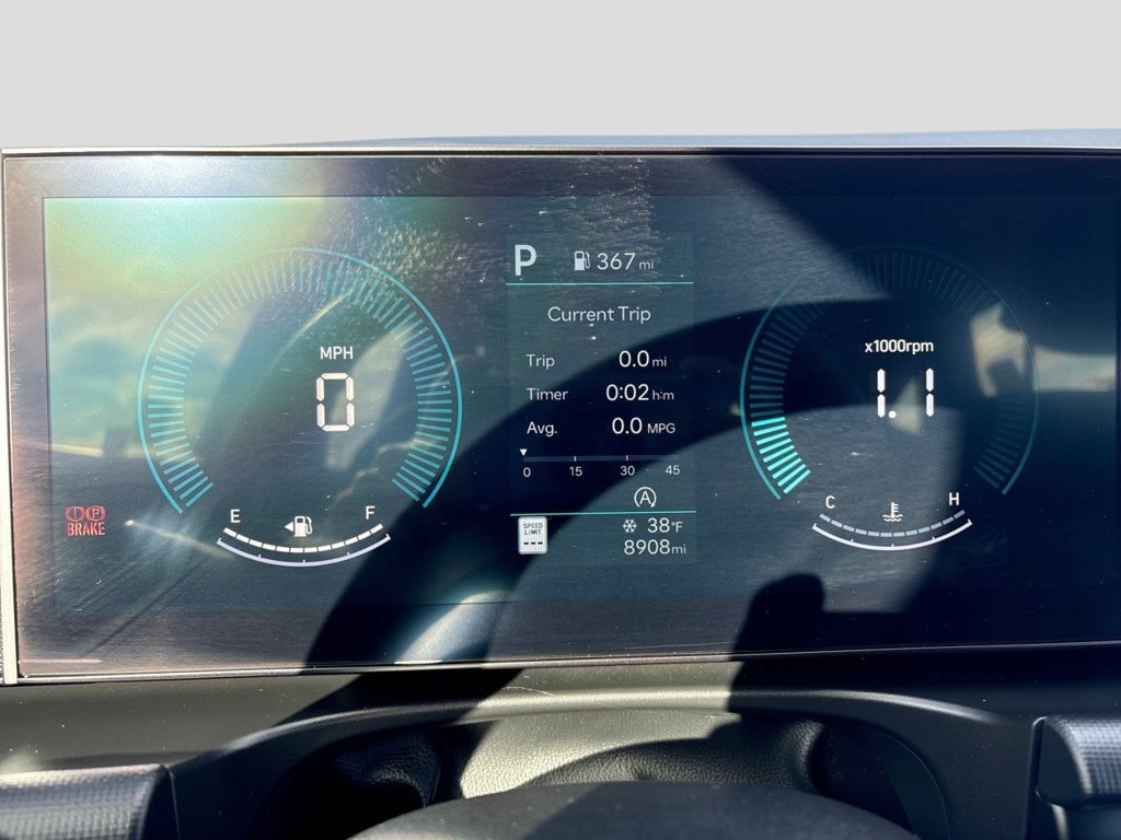 Certified 2025 Hyundai Tucson SE AWD/4WD image 17
