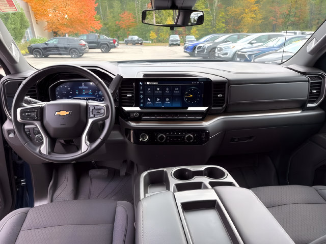 Used 2023 Chevrolet Silverado 1500 LT AWD/4WD image 22