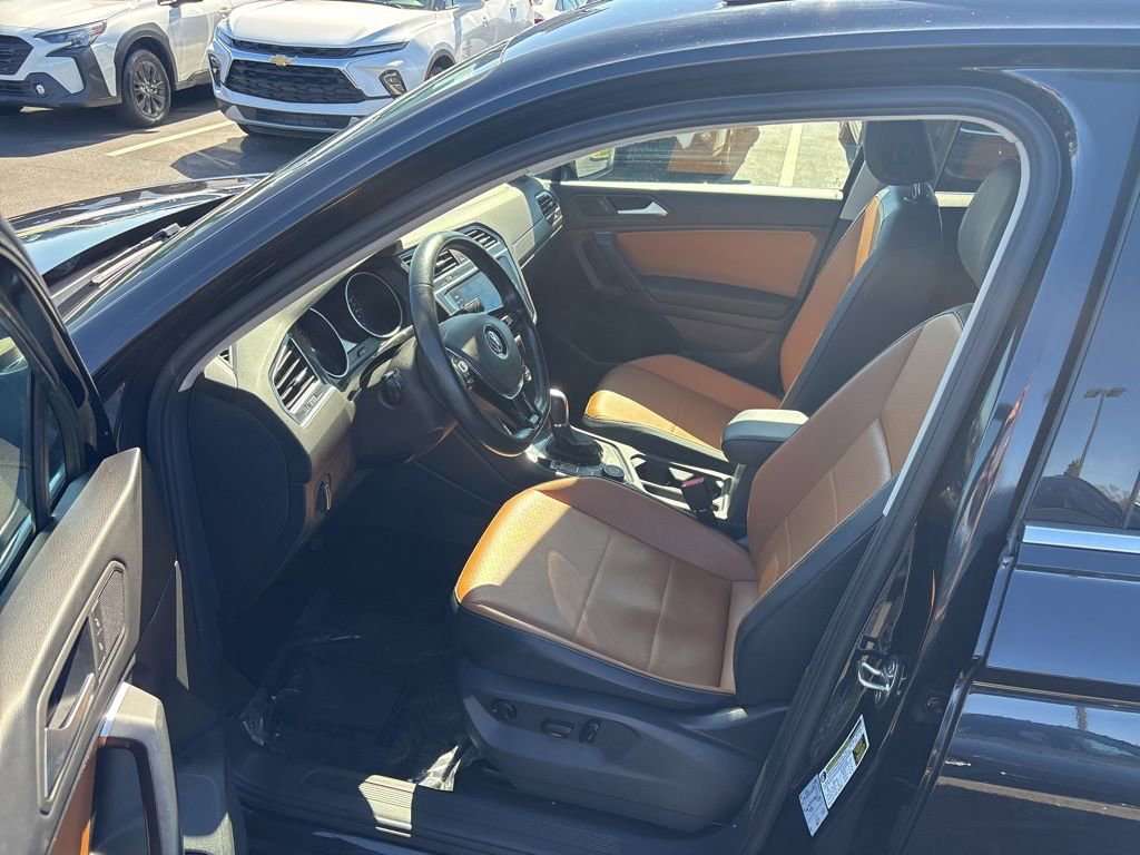 Used 2019 Volkswagen Tiguan SE w/ 3rd Row Seat Package image 8