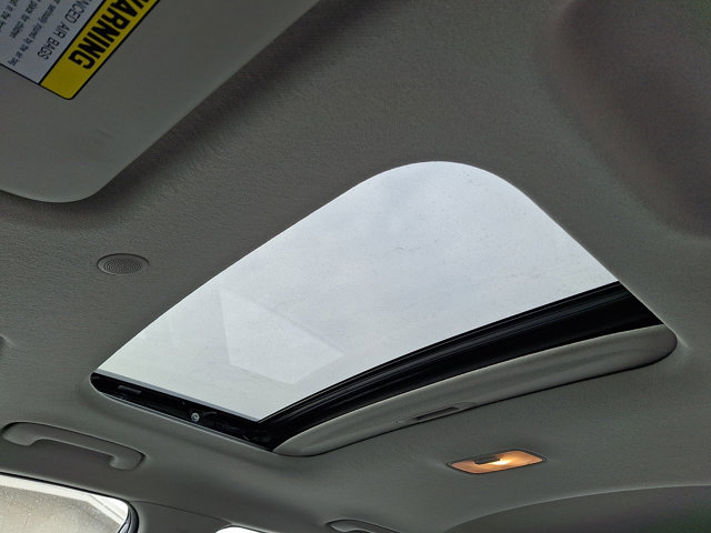 Used 2023 Hyundai Venue SEL image 14