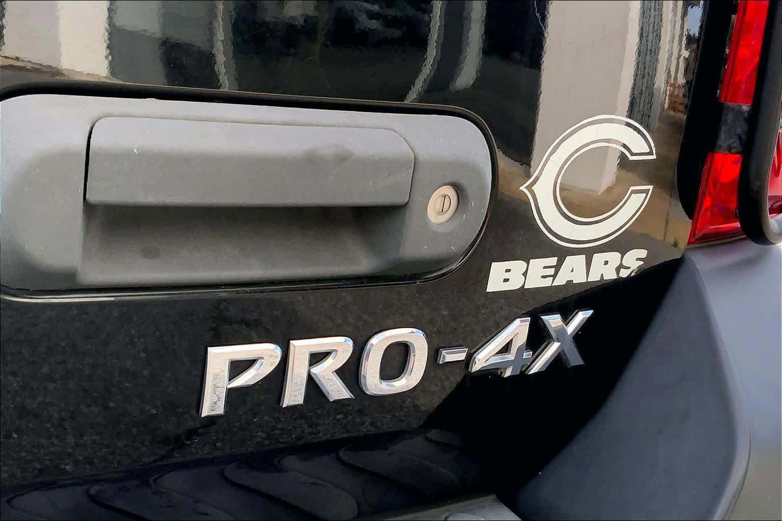 Used 2011 Nissan Xterra PRO-4X w/ Pro-4x Leather Pkg AWD/4WD image 9