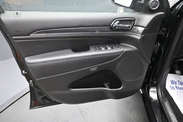 Used 2020 Jeep Grand Cherokee Overland AWD/4WD image 20