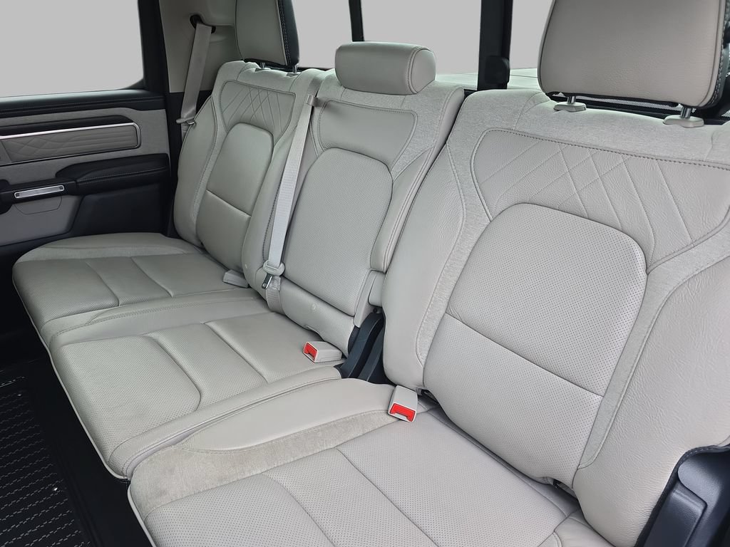 Used 2024 RAM 1500 Limited AWD/4WD image 15