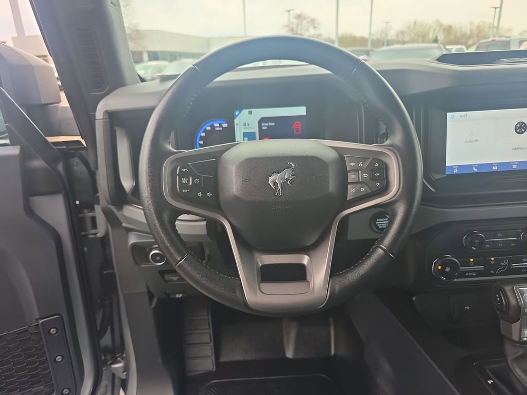 Certified 2023 Ford Bronco Black Diamond image 27