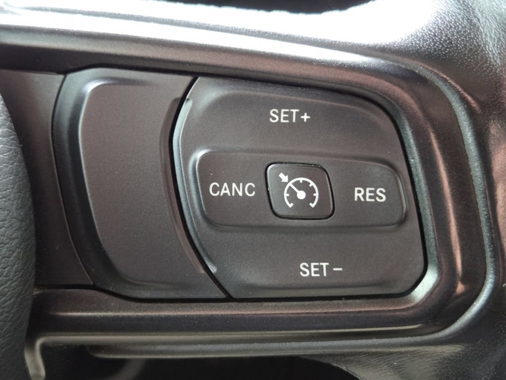 Used 2020 Jeep Wrangler Sport AWD/4WD image 10