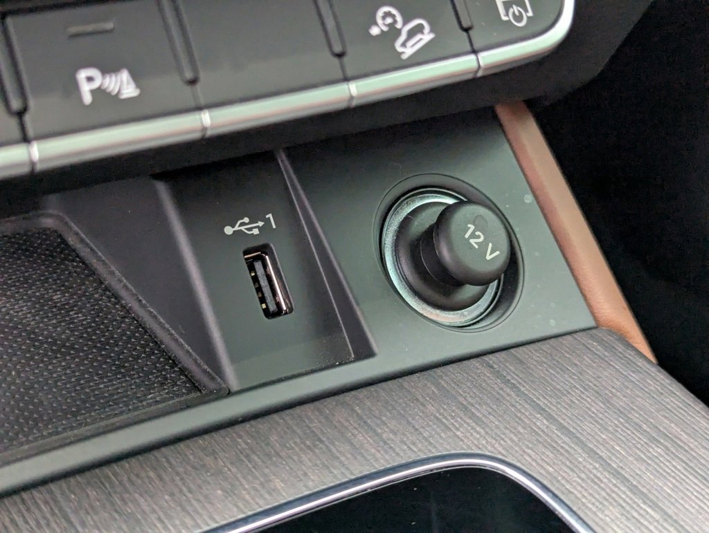 Used 2022 Audi Q5 e Prestige w/ Prestige Package image 24