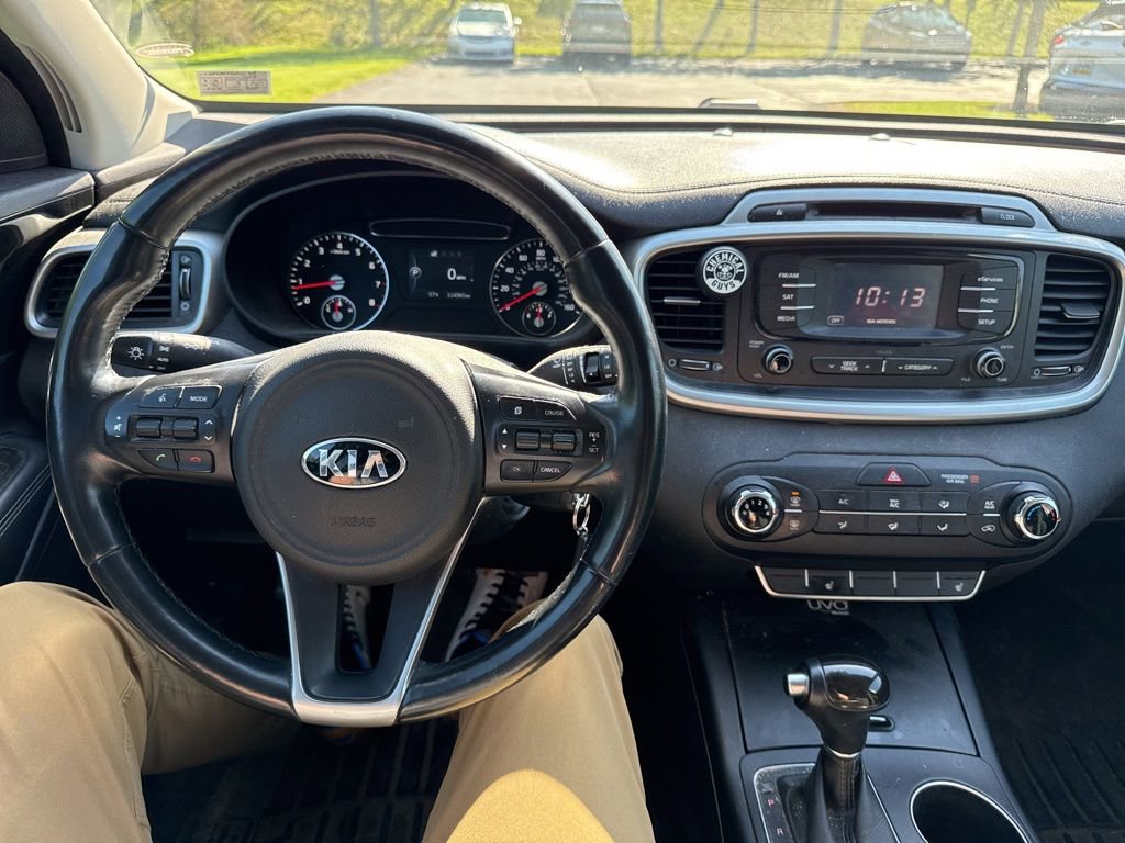 Used 2016 Kia Sorento LX w/ LX Convenience Package AWD/4WD image 6