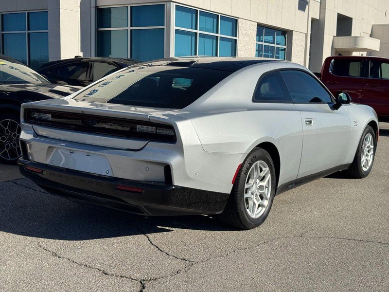 Used 2025 Dodge Charger R/T w/ Quick Order Package 25M R/T image 3