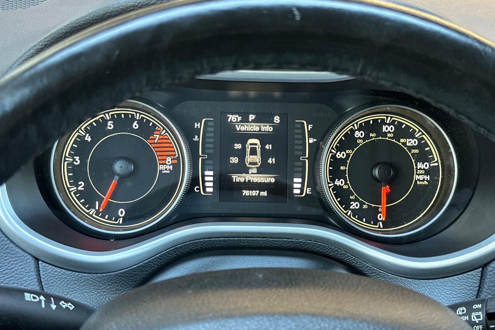Used 2018 Jeep Cherokee Latitude Plus w/ Comfort/Convenience Group AWD/4WD image 24