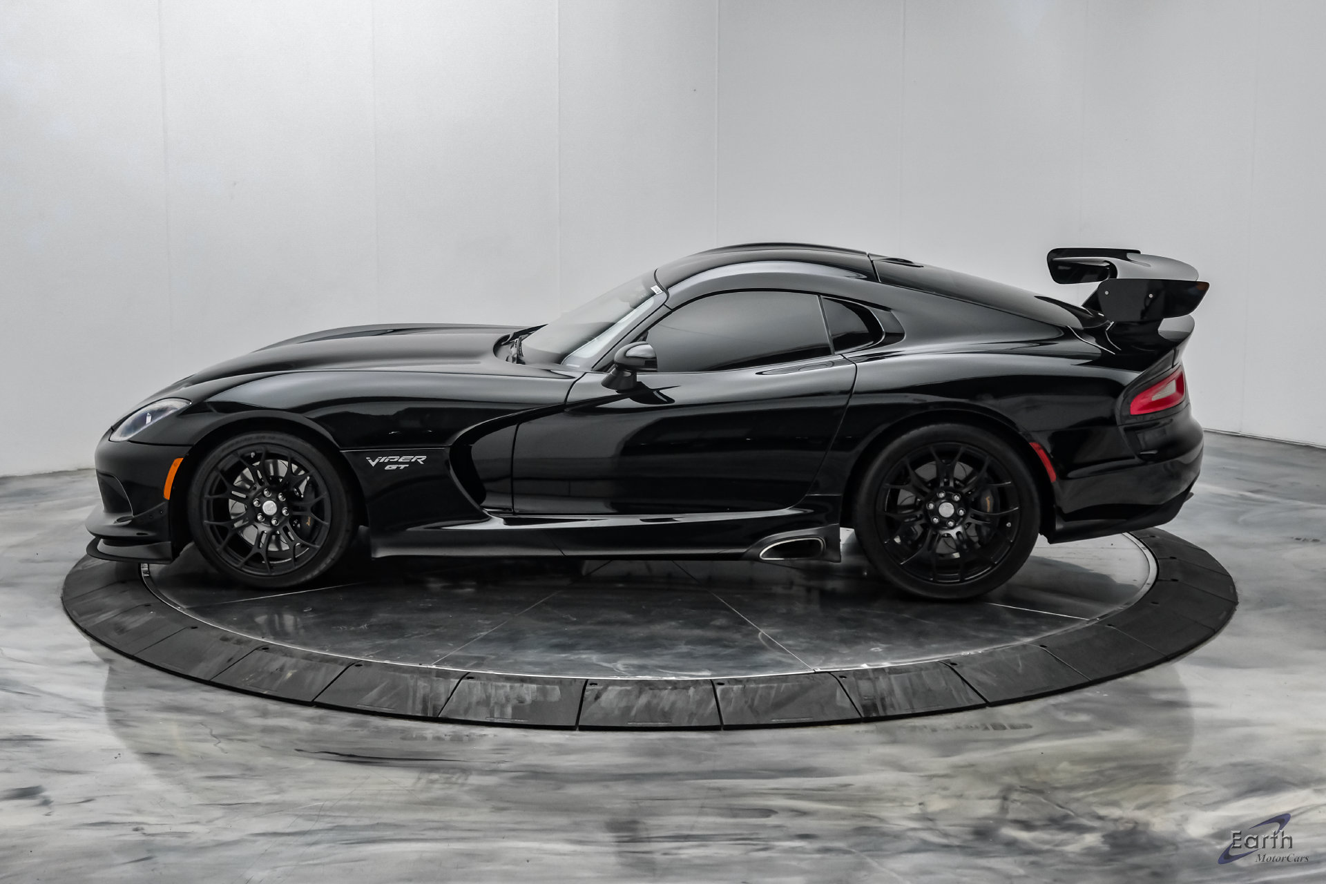 Used 2017 Dodge Viper GTC w/ Time Attack Group 2.0 RWD image 8