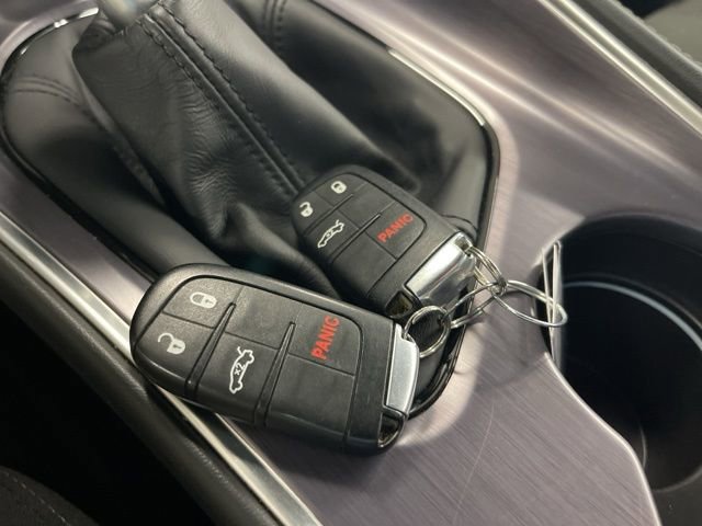 Used 2015 Dodge Challenger R/T w/ Quick Order Package 22B R/T image 24