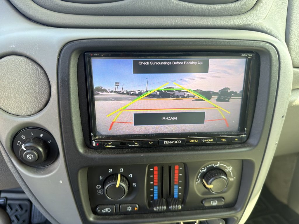 Used 2006 Chevrolet TrailBlazer LS w/ LS Preferred Equipment Group RWD image 14