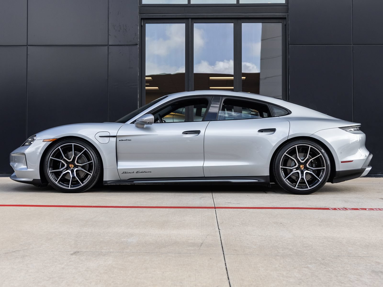 New 2026 Porsche Taycan AWD/4WD image 2