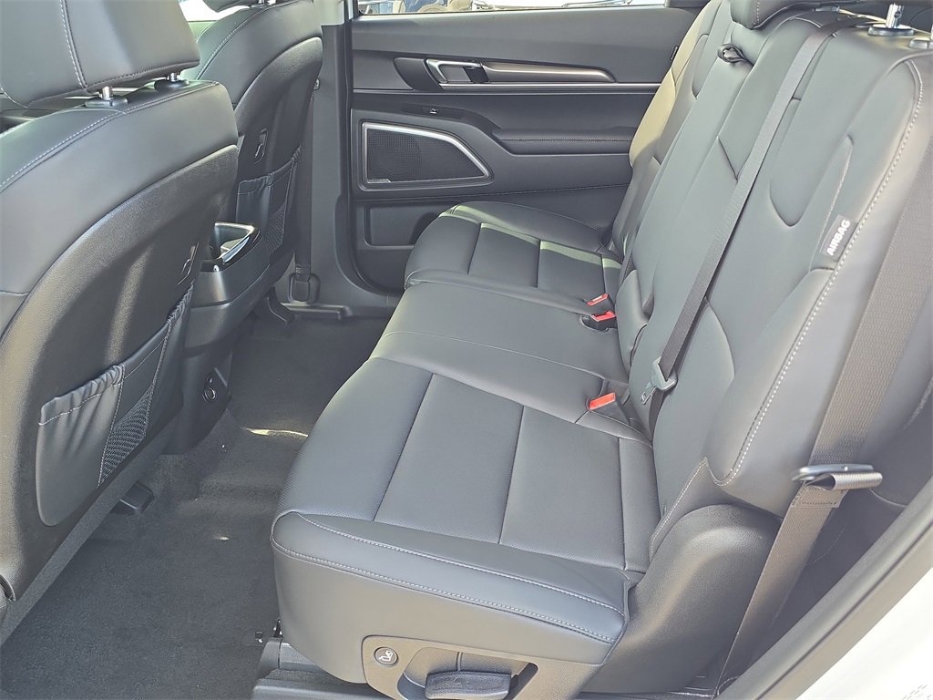 New 2025 Kia Telluride LX image 16