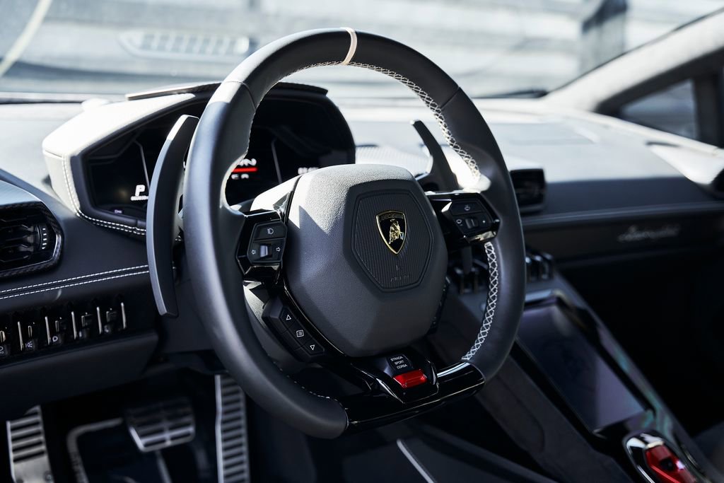 Used 2023 Lamborghini Huracan Tecnica image 43