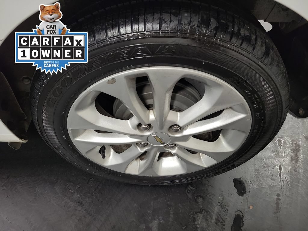 Used 2022 Chevrolet Spark LT FWD image 10