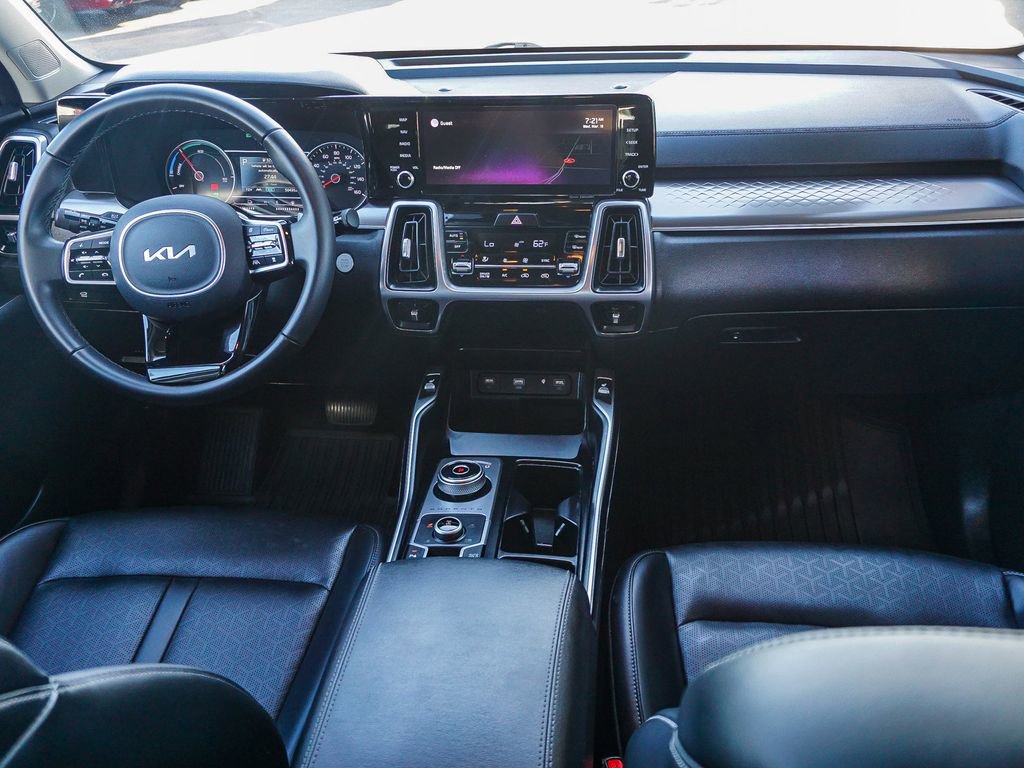 Certified 2022 Kia Sorento EX image 15
