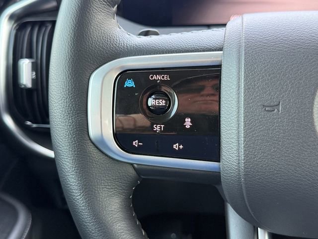 Used 2025 Nissan Armada SV image 21