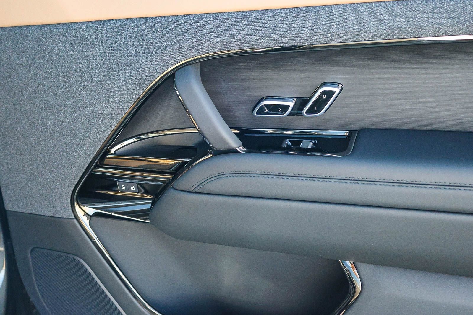 New 2025 Land Rover Range Rover Sport Dynamic SE image 19