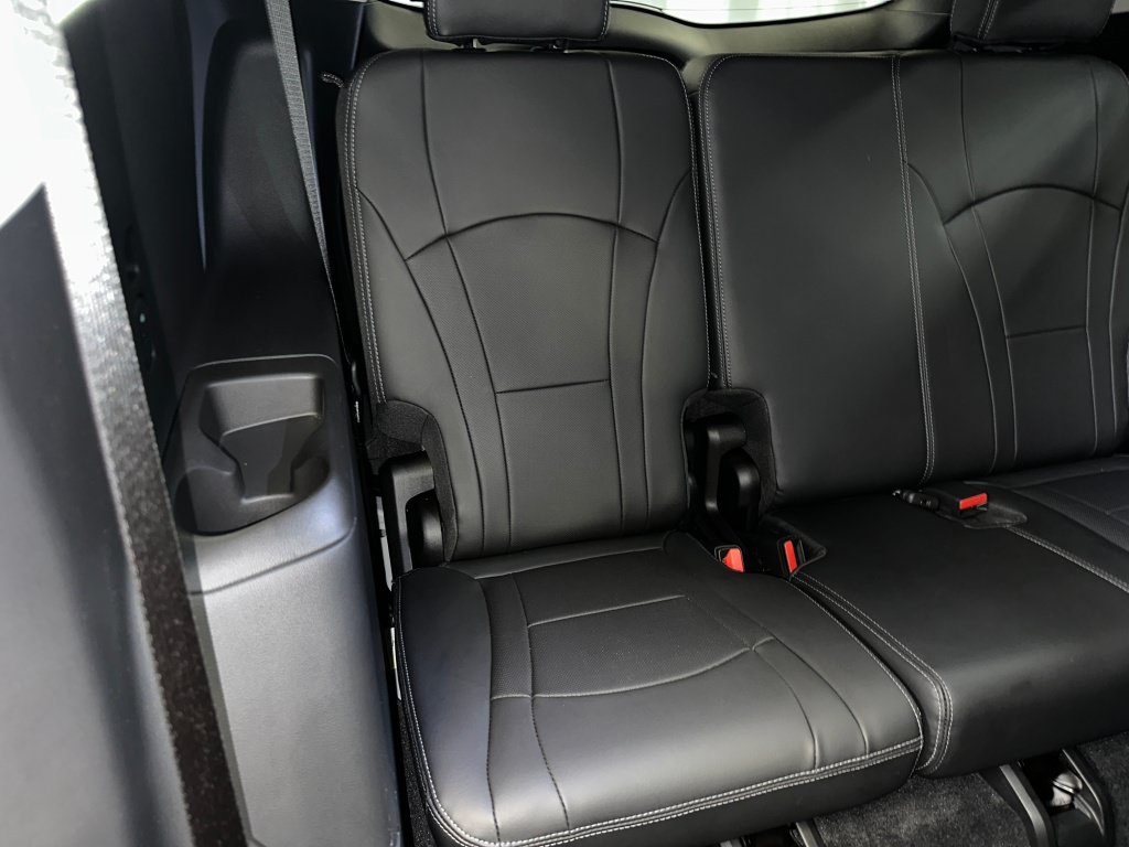 Used 2020 Buick Enclave Avenir w/ Avenir Technology Package AWD/4WD image 35