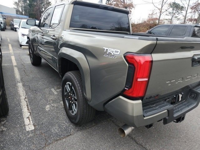 Used 2025 Toyota Tacoma TRD Sport image 11