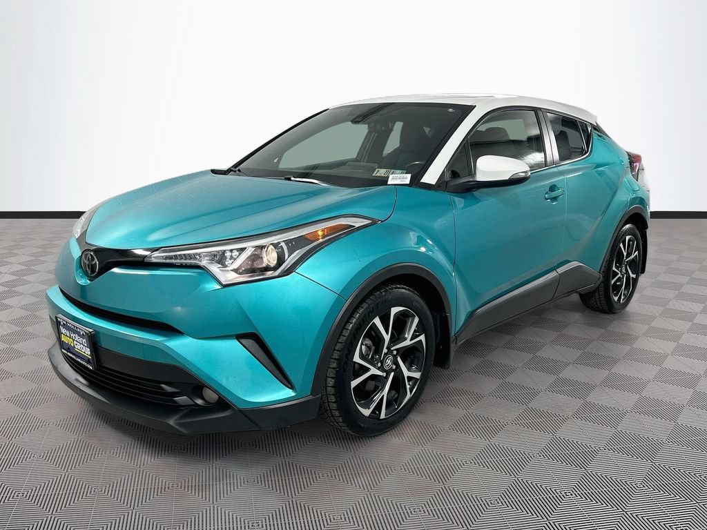 Used 2018 Toyota C-HR XLE FWD image 3