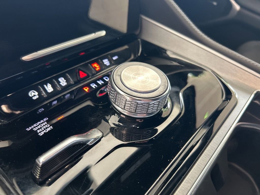 Used 2025 Jeep Wagoneer L Series II image 51