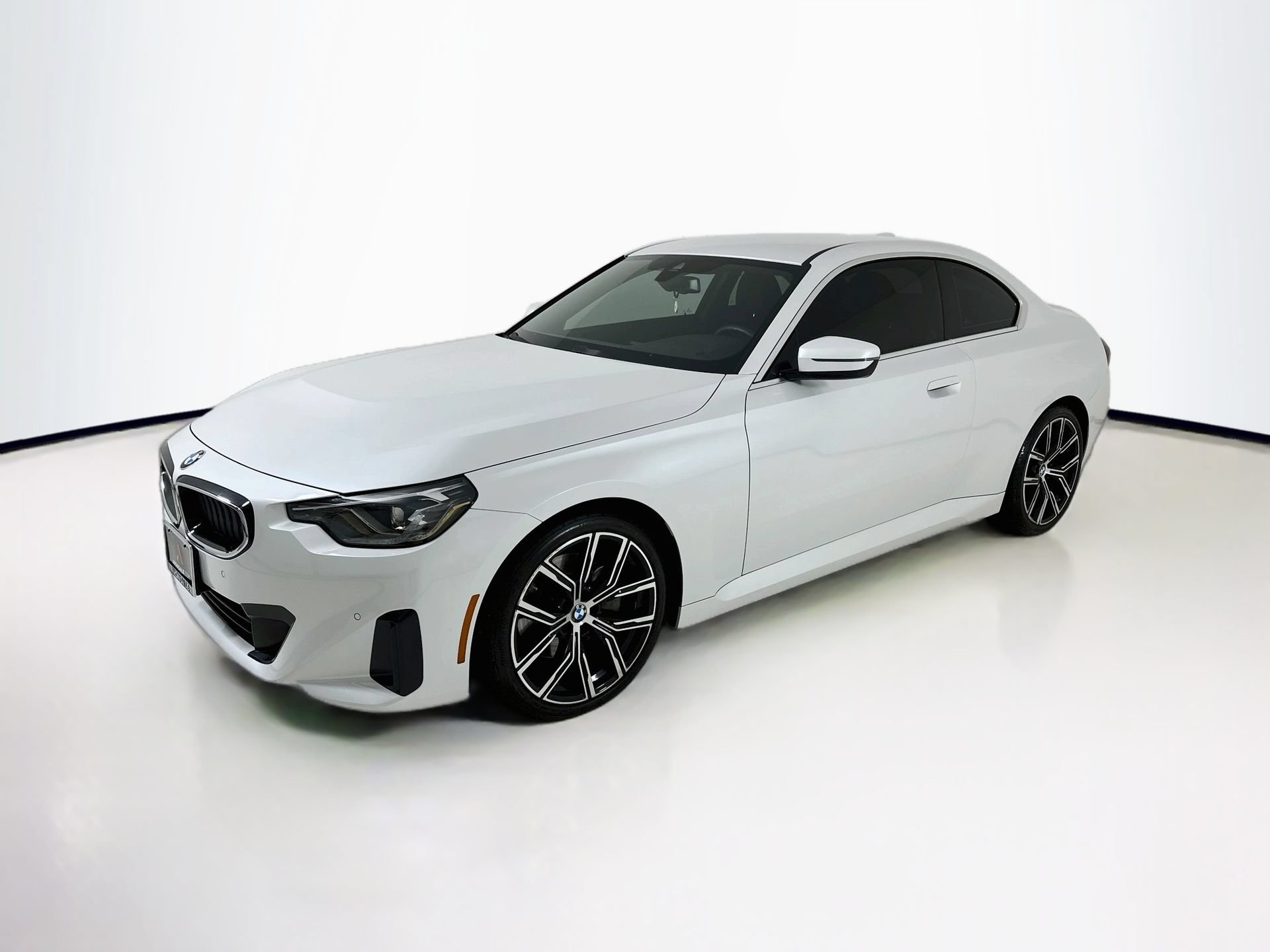 Used 2022 BMW 230i Coupe w/ Premium Package 2 RWD image 3