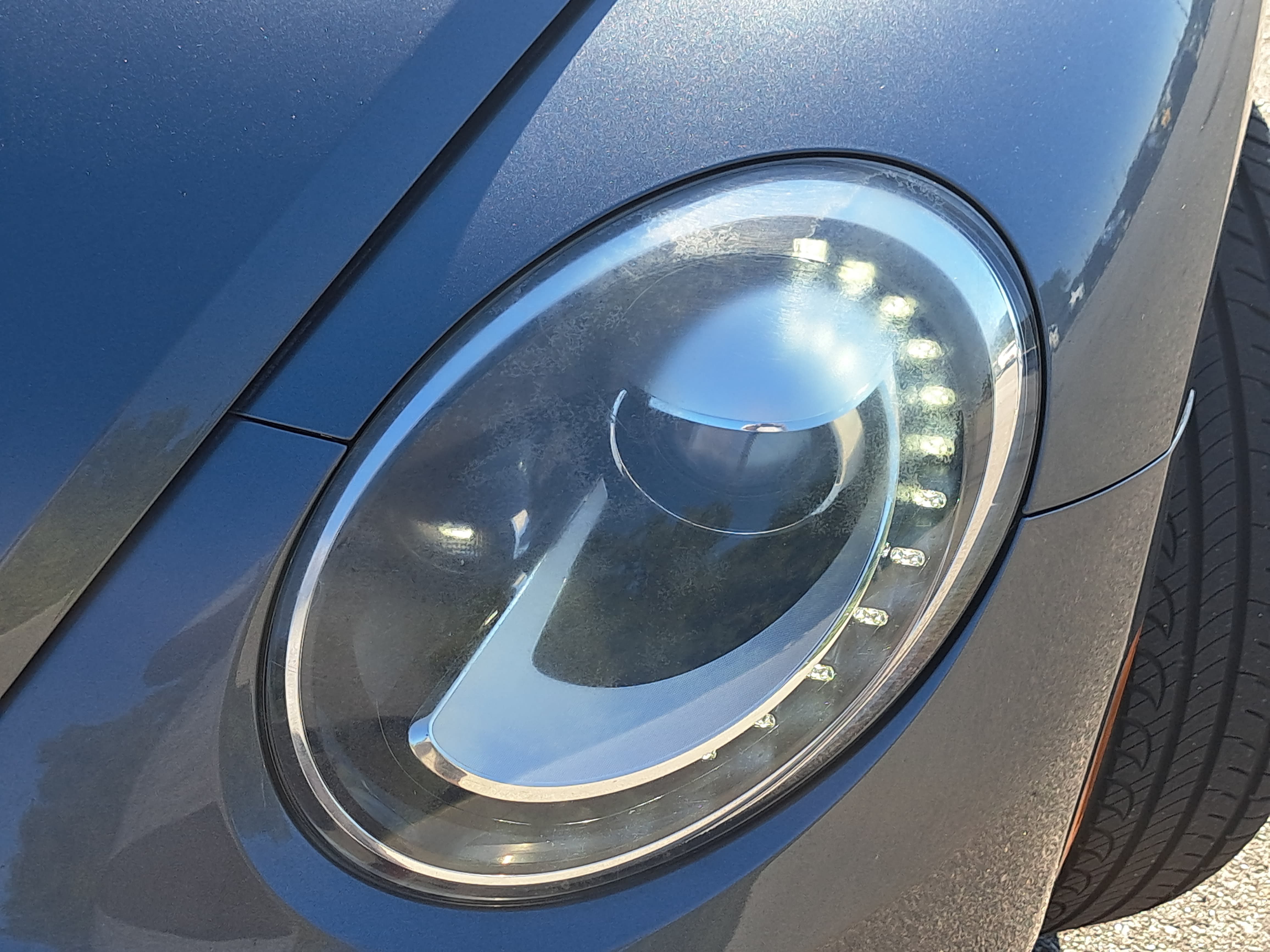 Used 2012 Volkswagen Beetle 2.0T FWD image 29