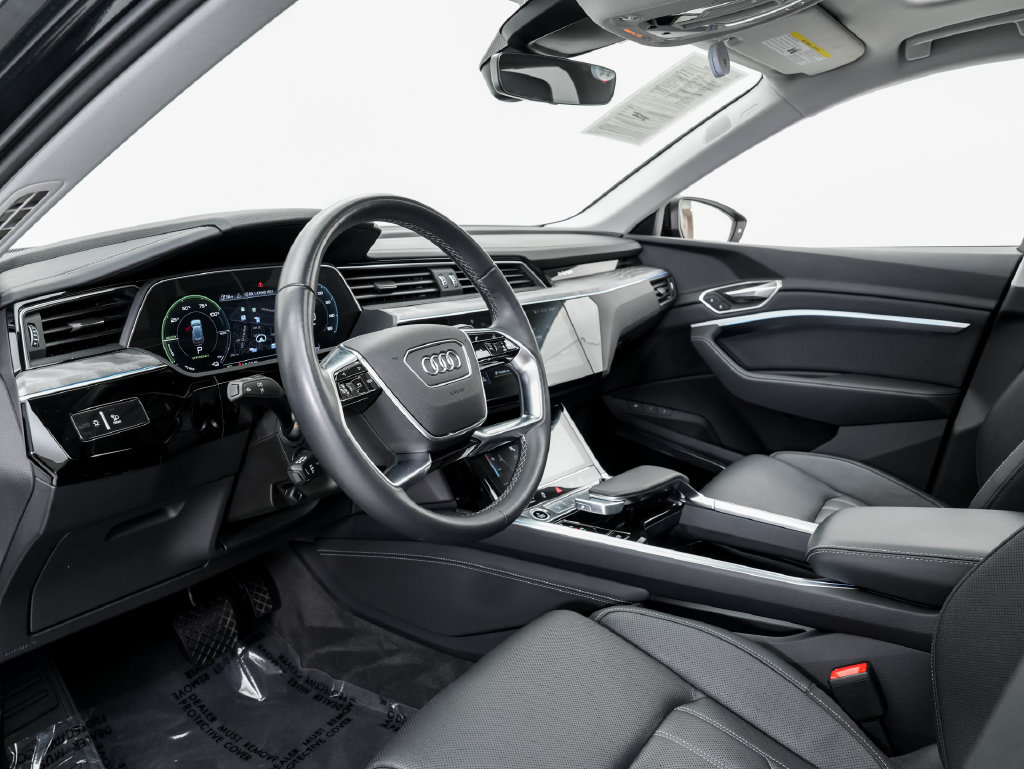 Used 2024 Audi Q8 e-tron Premium Plus w/ Prestige Package AWD/4WD image 4