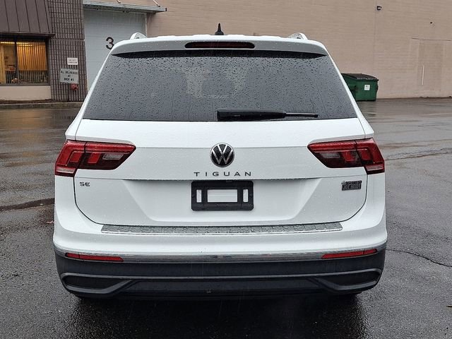 Used 2022 Volkswagen Tiguan SE AWD/4WD image 9