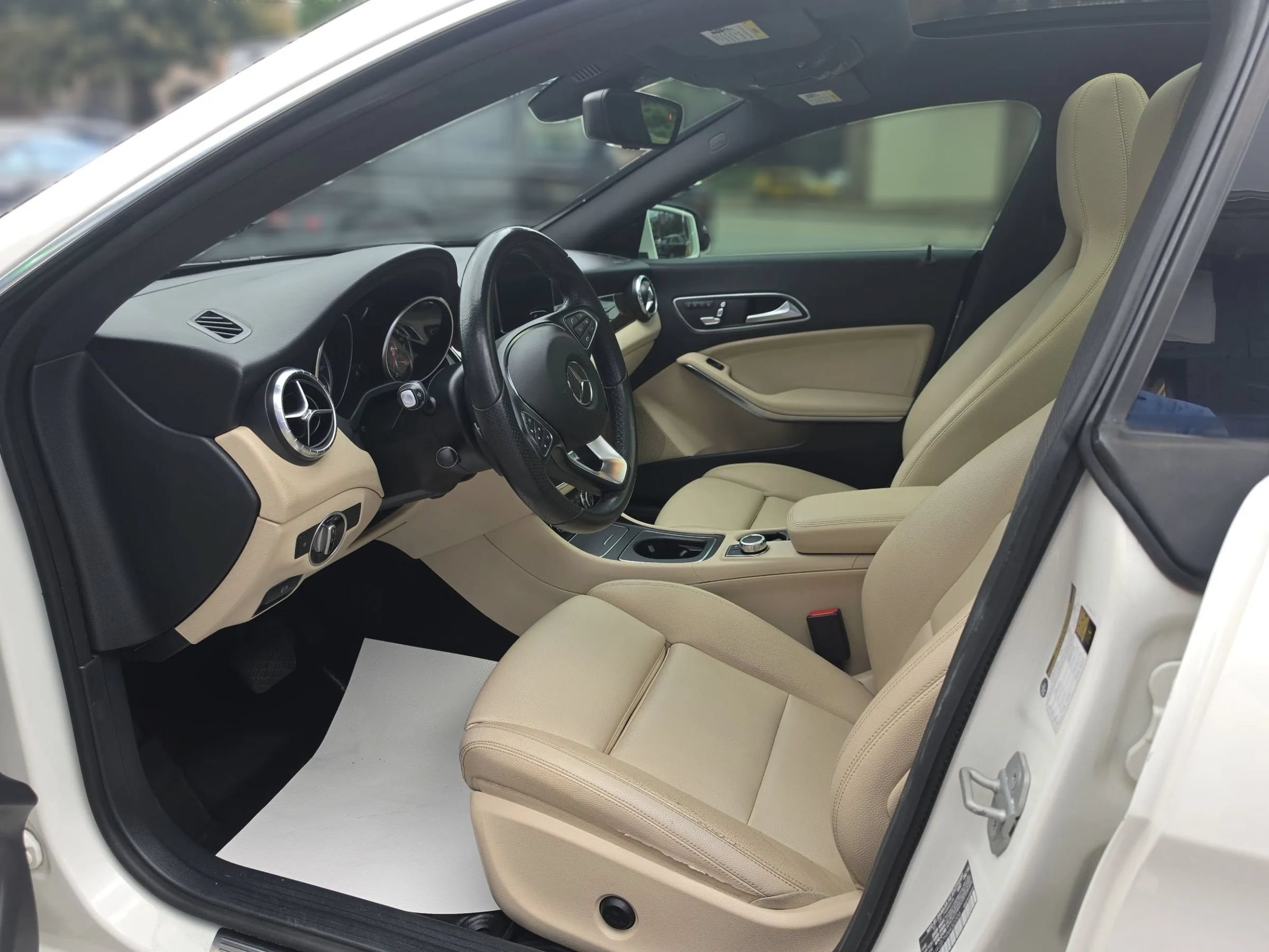 Used 2017 Mercedes-Benz CLA 250 4MATIC image 14