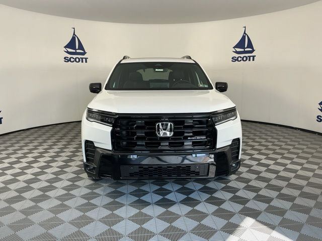 Used 2026 Honda Pilot Black Edition image 2