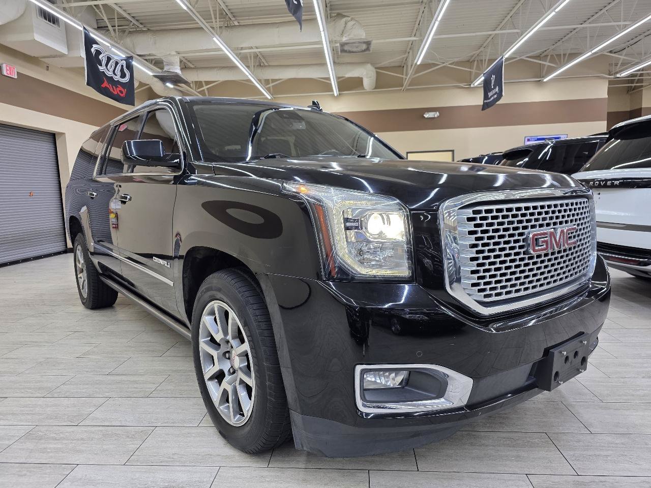 Used 2016 GMC Yukon XL Denali w/ Open Road Package AWD/4WD image 4