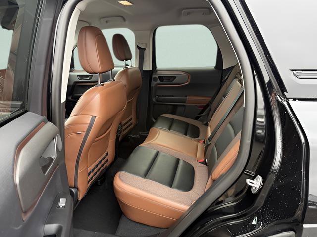 Used 2025 Ford Bronco Sport Outer Banks w/ Outer Banks Tech Package+ AWD/4WD image 5