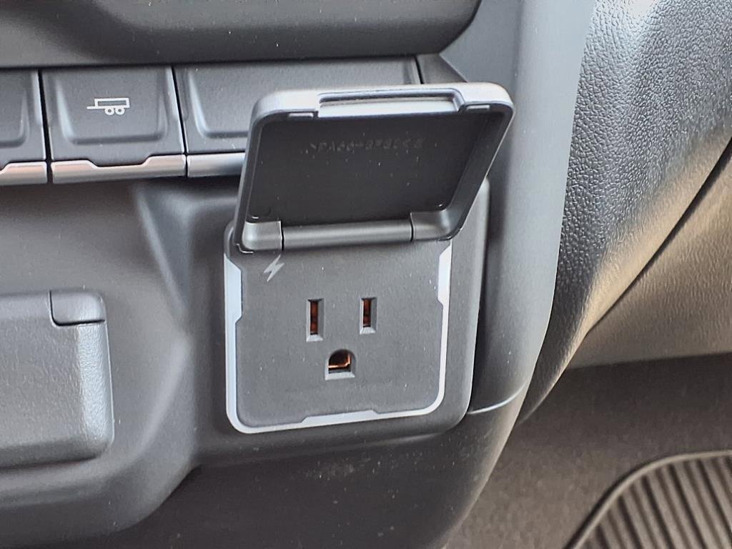 New 2025 Chevrolet Silverado 1500 Custom image 16