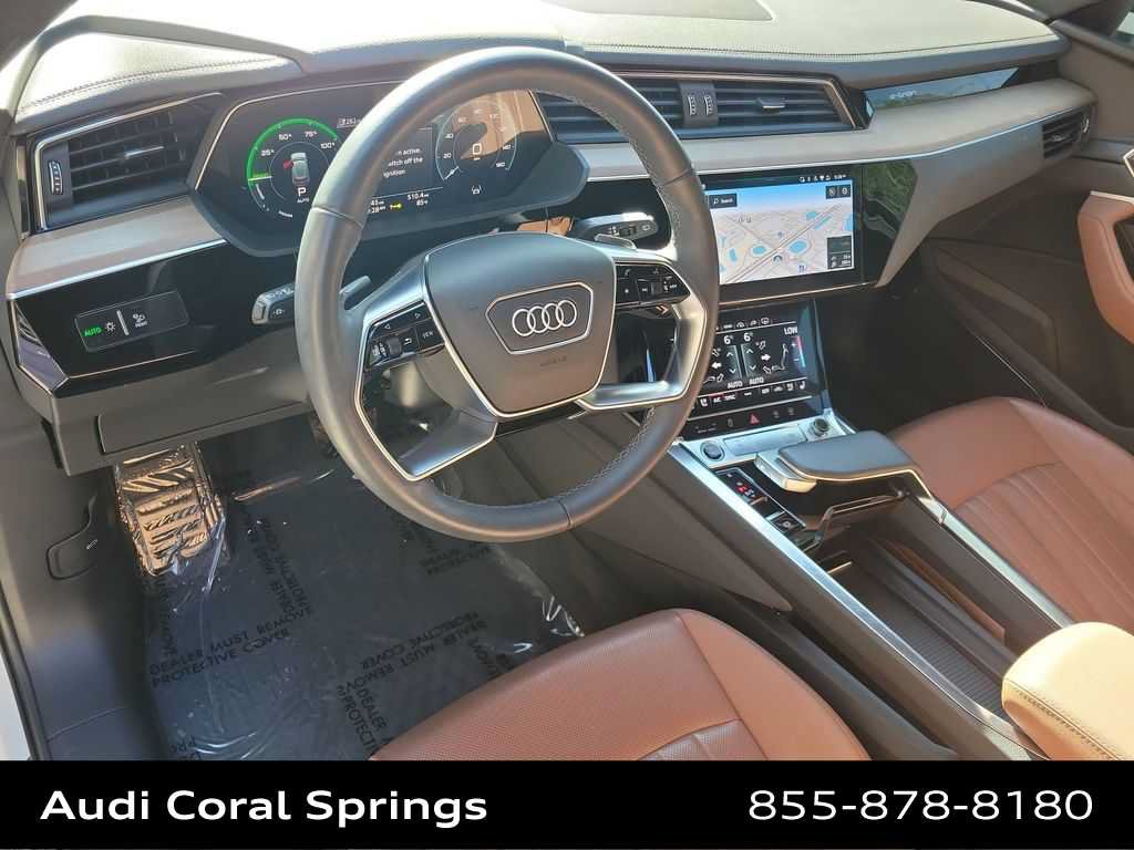 Certified 2024 Audi Q8 e-tron Premium Plus w/ Premium Plus Package AWD/4WD image 10