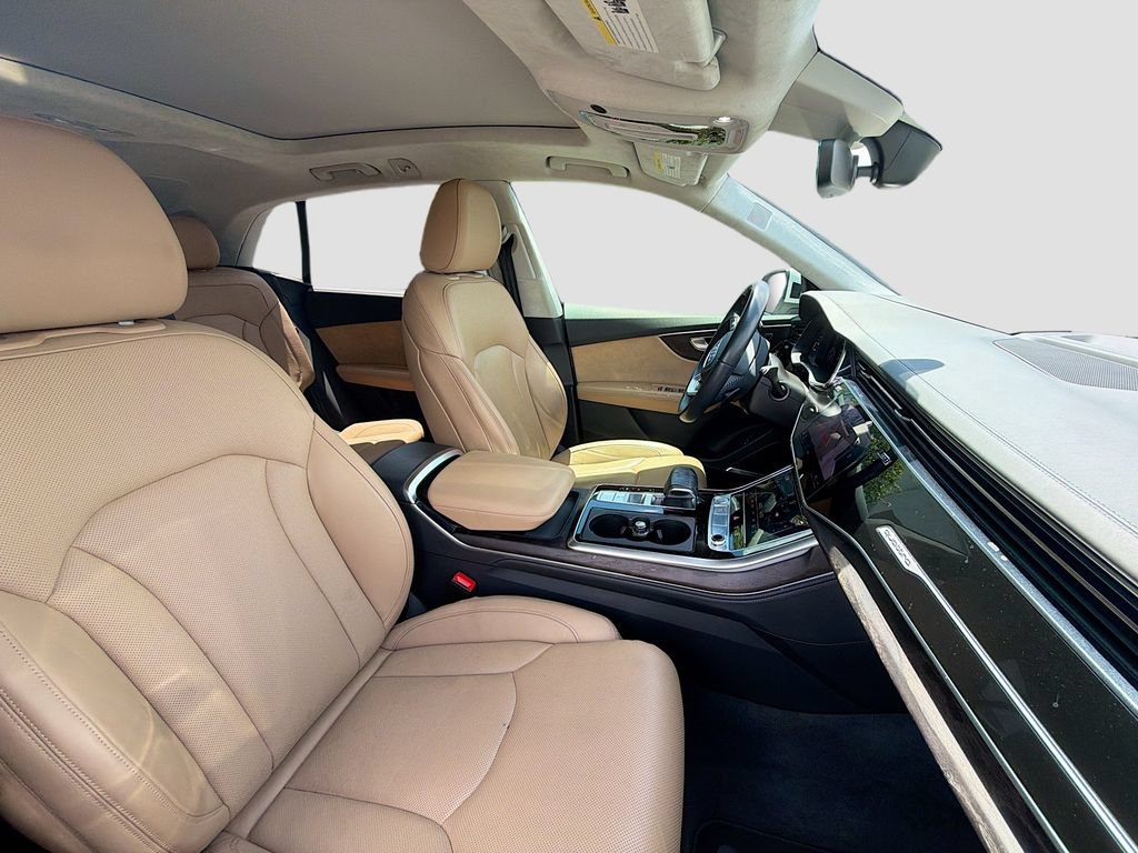 Used 2019 Audi Q8 Prestige AWD/4WD image 15