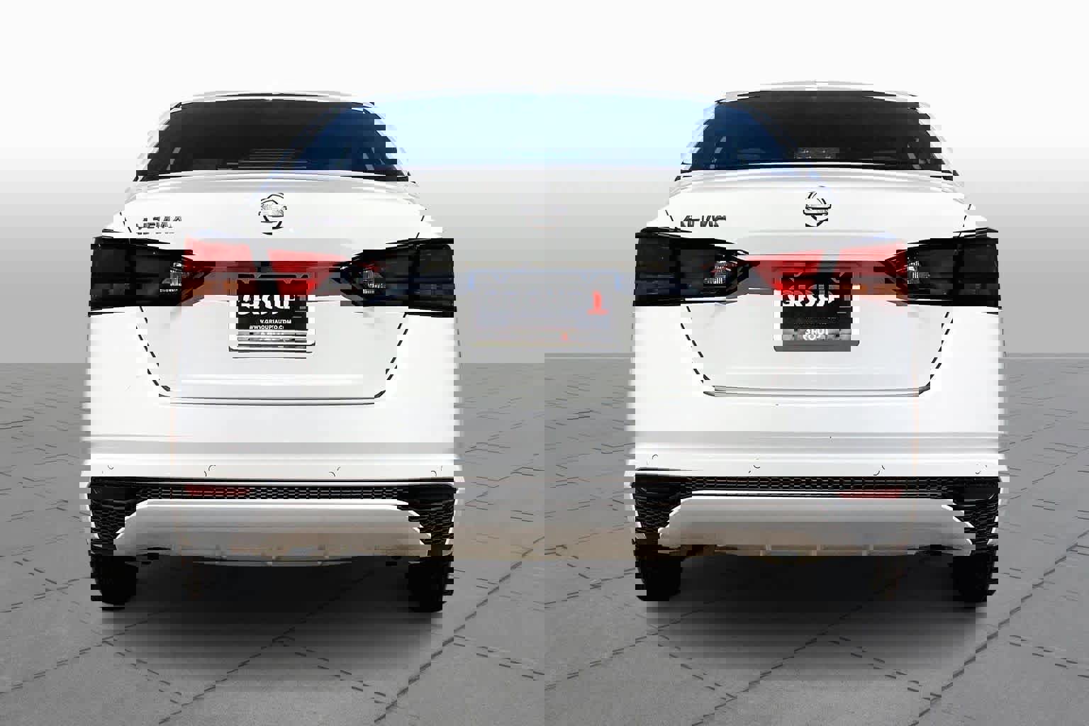 Used 2025 Nissan Altima 2.5 SV image 5