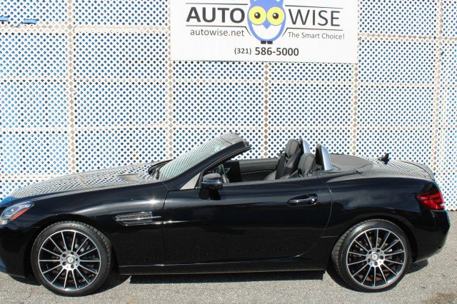 Used 2019 Mercedes-Benz SLC 300 image 2