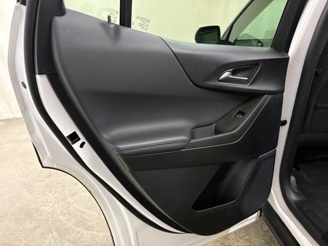 Used 2025 Chevrolet Equinox LT FWD image 23