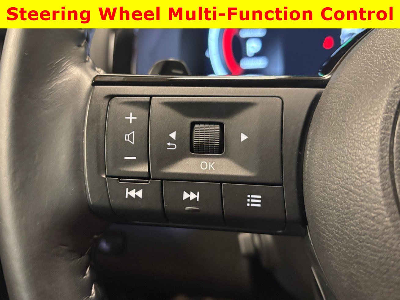 Used 2025 Nissan Pathfinder Platinum FWD image 35