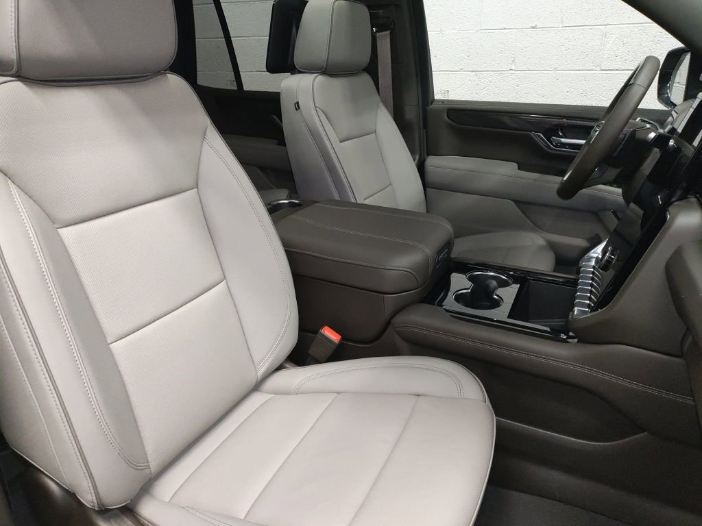 New 2026 GMC Yukon Elevation w/ Elevation Premium Package image 9
