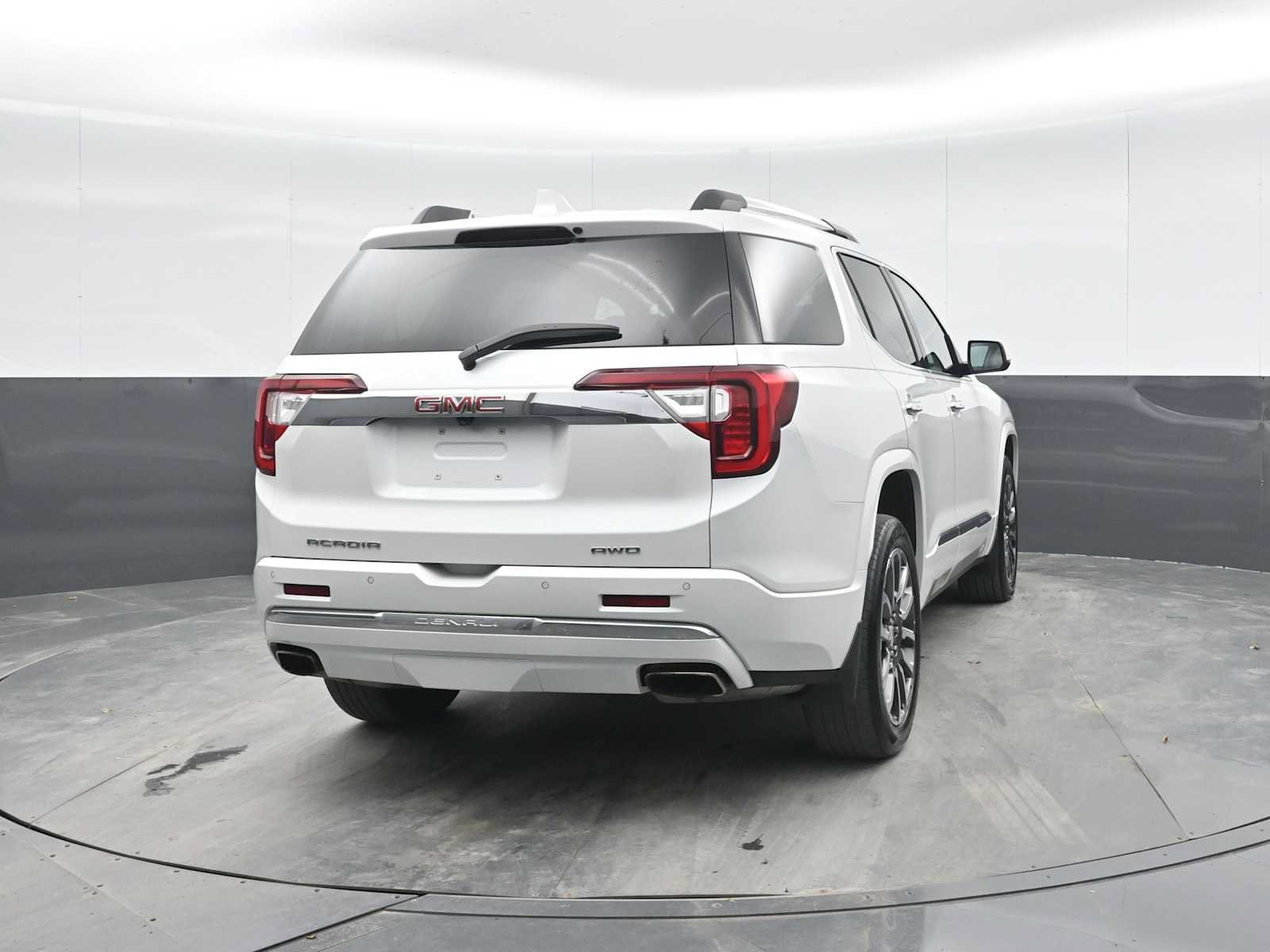 Used 2020 GMC Acadia Denali w/ LPO, Floor Liner Package AWD/4WD image 10