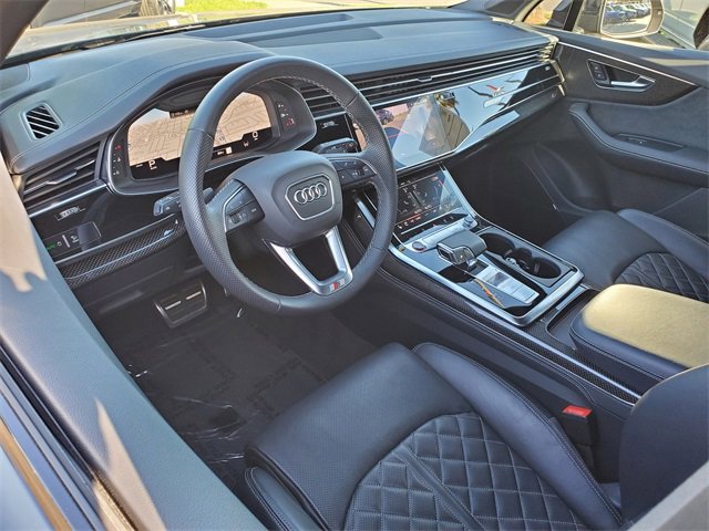 Used 2024 Audi SQ7 Premium Plus image 3