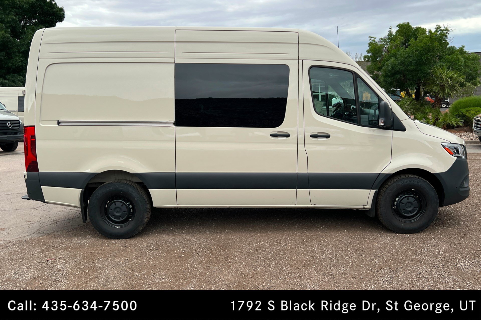 Used 2025 Mercedes-Benz Sprinter 2500 image 6