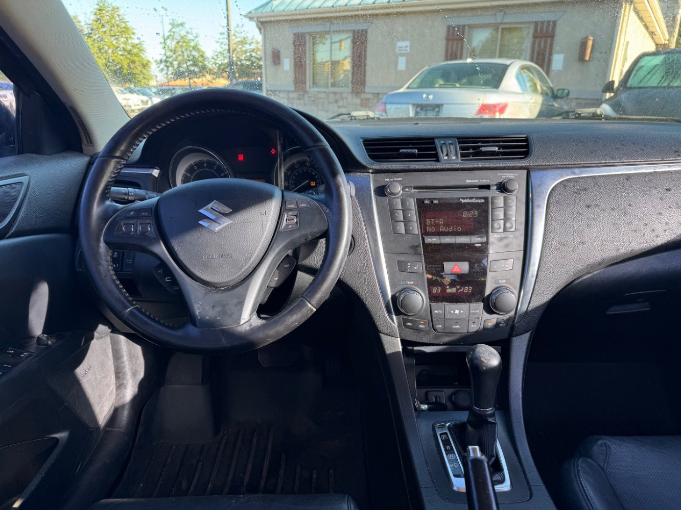 Used 2010 Suzuki Kizashi SLS AWD/4WD image 12