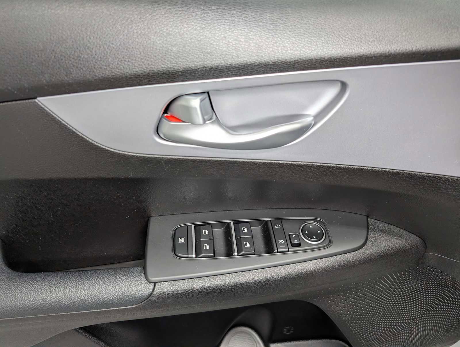 Certified 2023 Kia Forte LXS FWD image 34